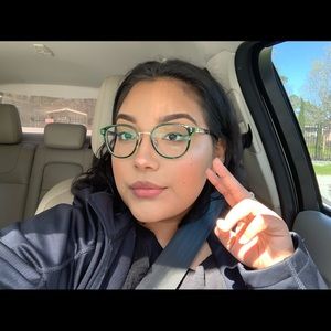 Meet your Posher, Marissa